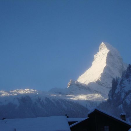 Haus Perelia C Apartment Zermatt Exterior photo